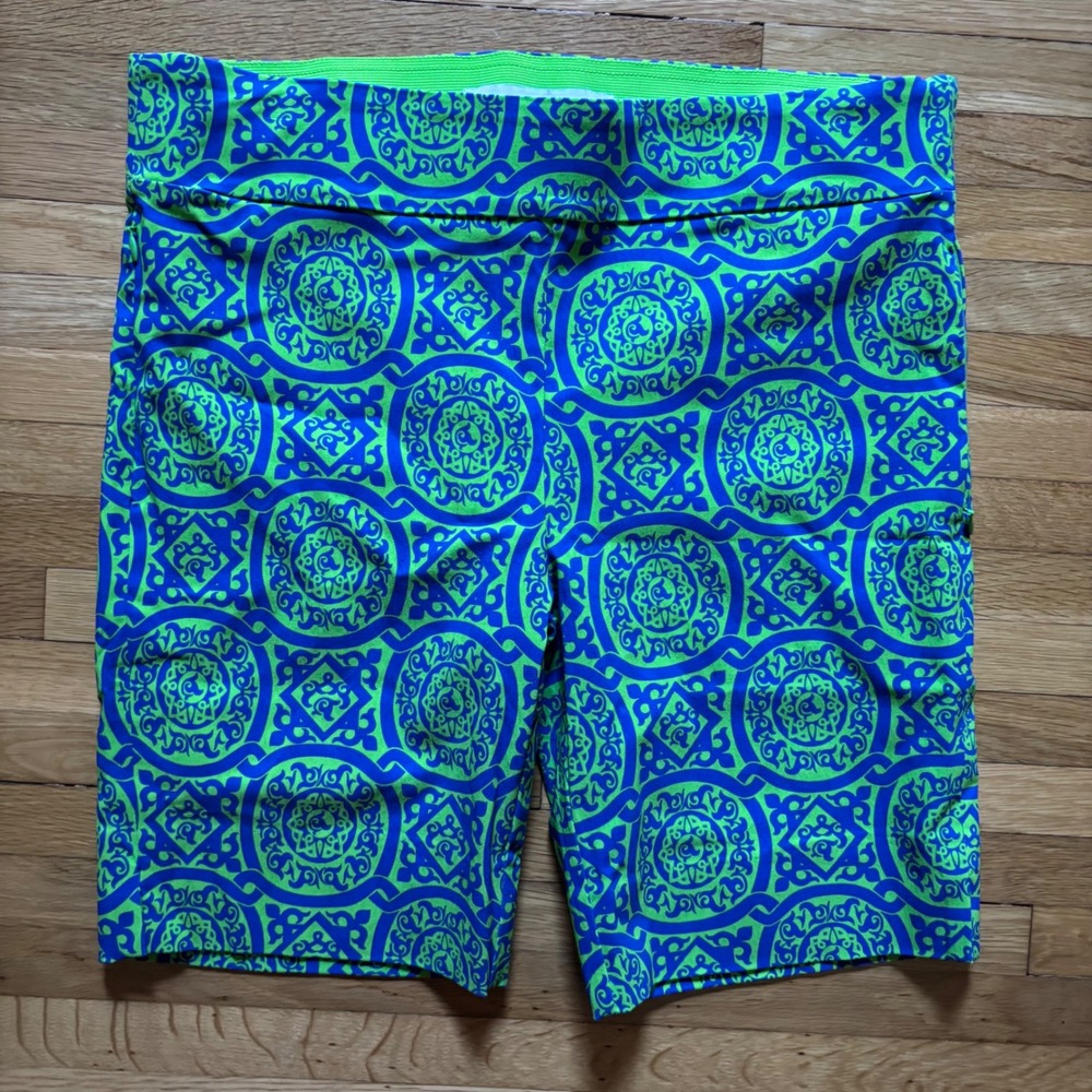Gretchen Scott Gripeless Bermuda Shorts Womens Large Preppy Golf Chic Statement